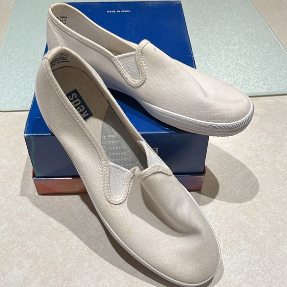 KEDS |  Slip-on sneakers, White, Size 8 Women’s | NWOT - Picture 2 of 5